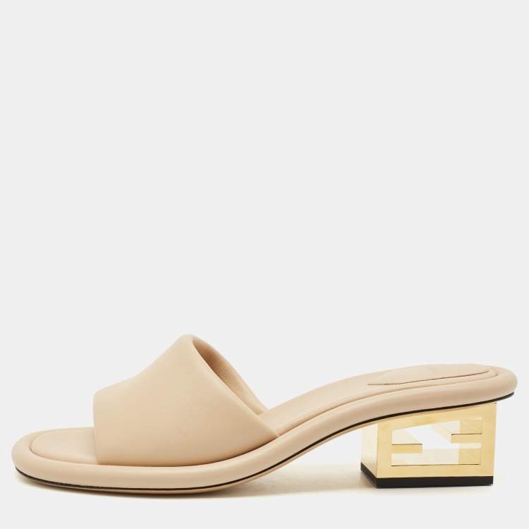 مملوكة مسبقًا Fendi Beige Leather FF Baguette Heel Slide Sandals Size 40
