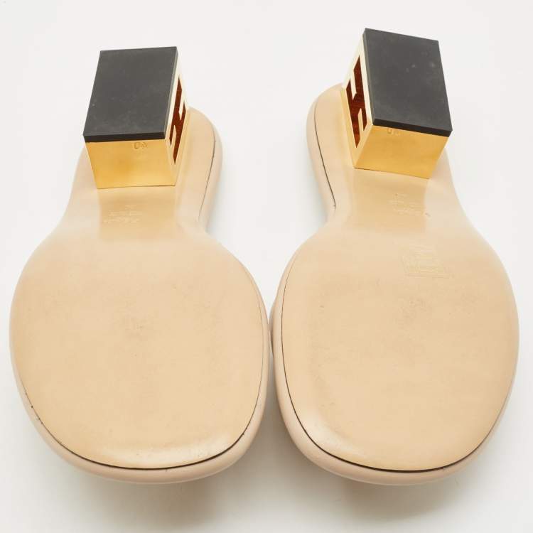مملوكة مسبقًا Fendi Beige Leather FF Baguette Heel Slide Sandals Size 40