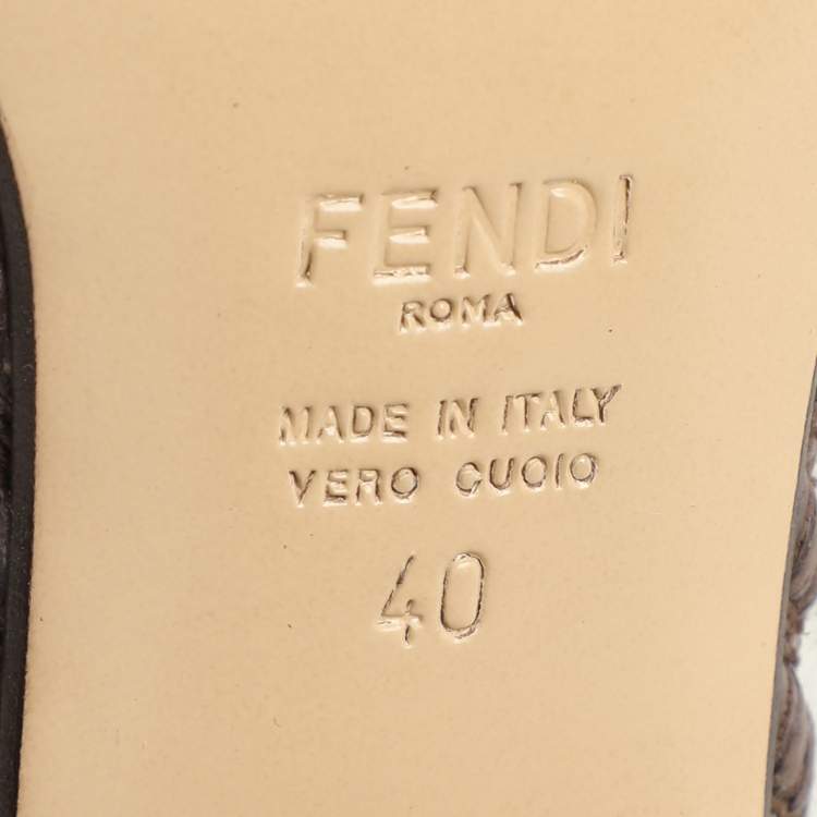Pre Owned Fendi Brown/Beige Zucca Raffia and Leather Delfina Sandals Size 40
