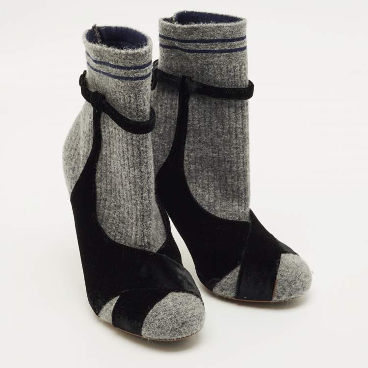 Pre Owned Fendi Size 36 Grey/Black Tweed and Velvet Sucks Boots