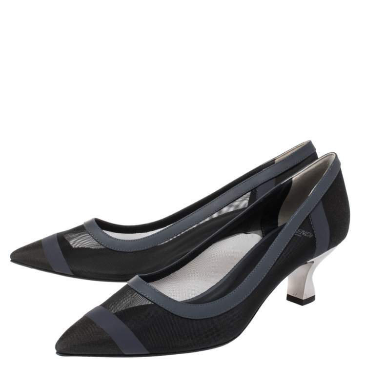 مملوكة مسبقًا Fendi Black Mesh And Blue Leather Trim Colibri Pointed Toe Pumps Size 40