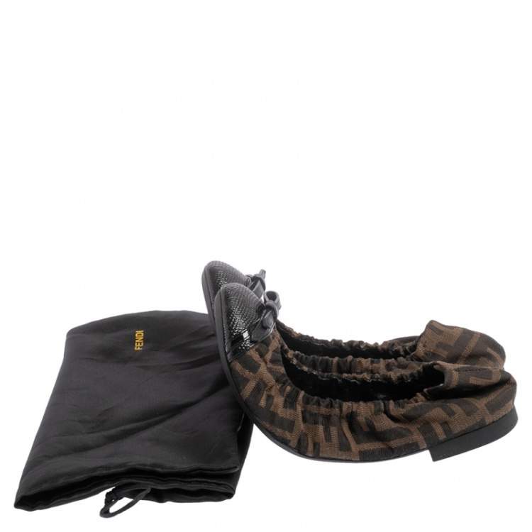 مملوكة مسبقًا Fendi Brown/Black Zucca Canvas and Leather Bow Detail Ballet Flats Size 37.5