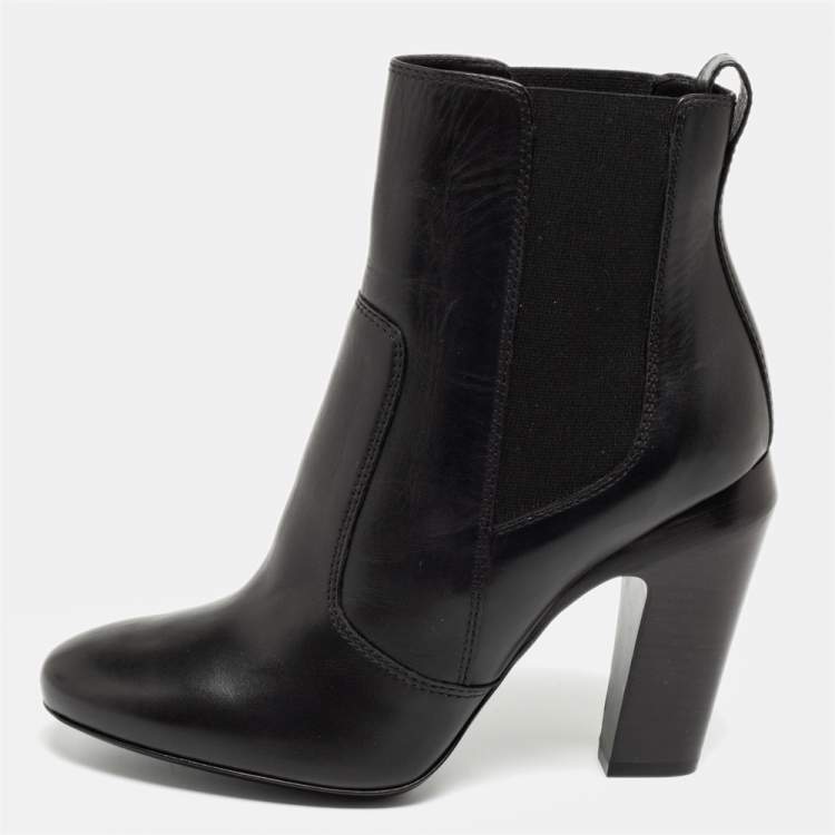 Pre Owned Fendi Black Leather Ffreedom Ankle Boots Size 38.5