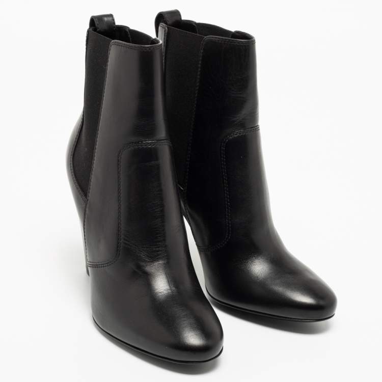 Pre Owned Fendi Black Leather Ffreedom Ankle Boots Size 38.5