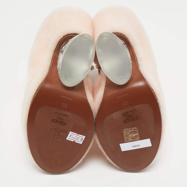 مملوكة مسبقًا Fendi Light Pink Shearling Ice Heel Ankle Length Boots Size 36