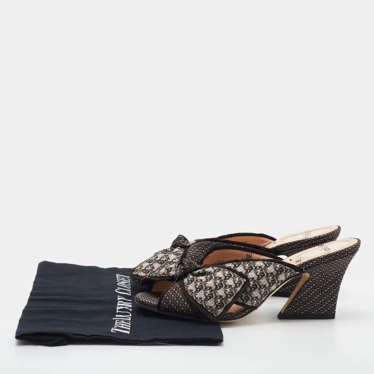 Pre Owned Fendi Brown Fabric Knotted Slide Sandals Size 38.5