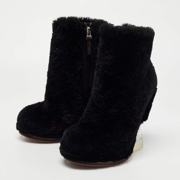 FENDI ブーツ　ハイカット　ムートンファー　サイズ36-23㎝ FENDI ブーツハイカットムートンファーサイズ36-23㎝