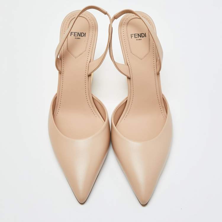 مملوكة مسبقًا Fendi Beige Leather Fendi First Slide Sandals Size 38