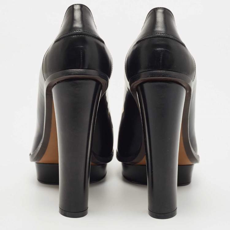Pre Owned Fendi Black Leather Logo Loafer Pumps Size 38.5