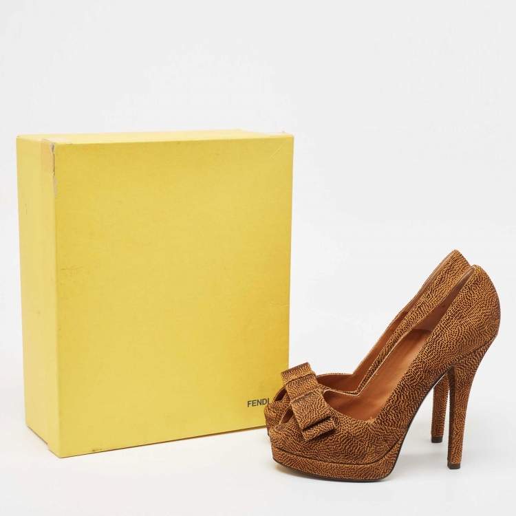 Pre Owned Fendi Brown/Black Textured Suede Bow Peep Toe Pumps Size 40