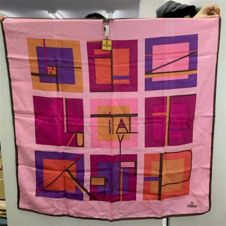 Pre Owned Fendi 90X90 Cm Pink Silk Scarf