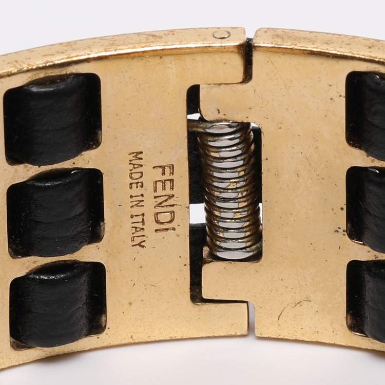 مملوكة مسبقًا Fendi FF Gold Tone Metal and Black Leather Detail Cuff Bracelet