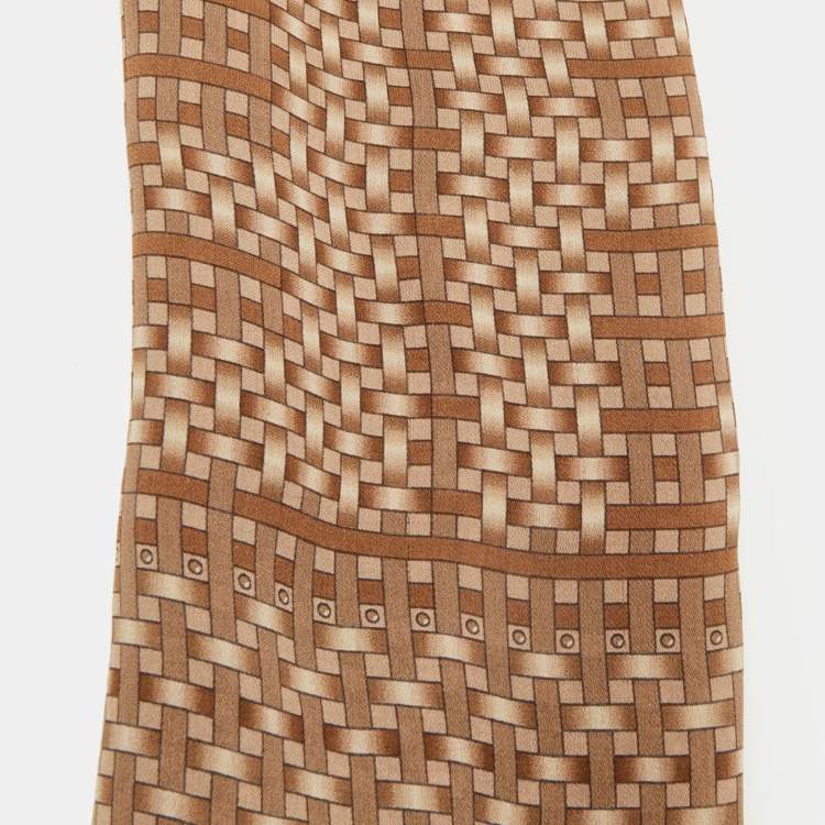 مملوكة مسبقًا Fendi Brown FF Interlace Print Silk Stole 