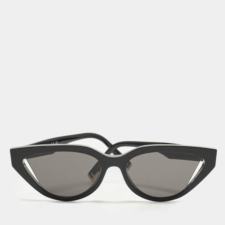 مملوكة مسبقًا Fendi Black FF4009I Cat Eye Sunglasses
