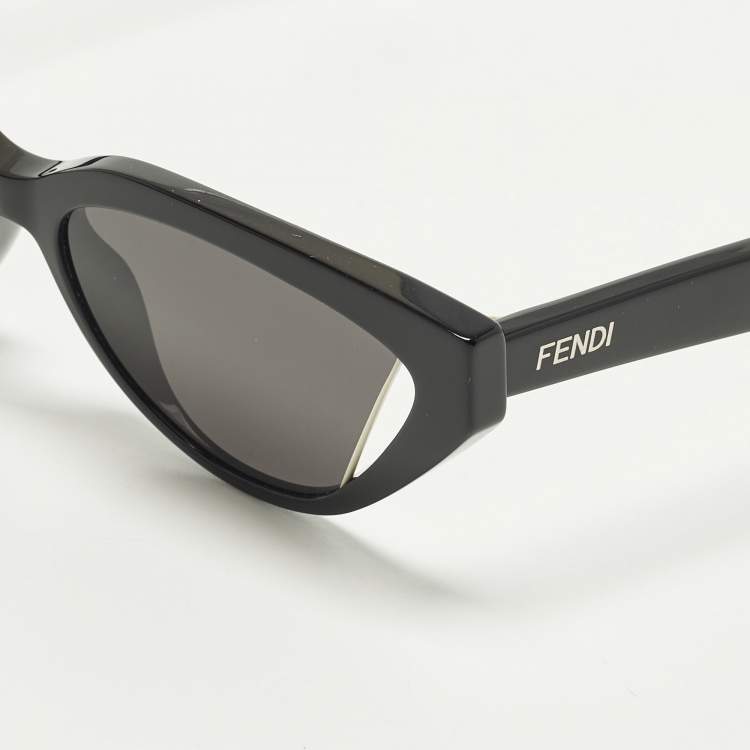 مملوكة مسبقًا Fendi Black FF4009I Cat Eye Sunglasses