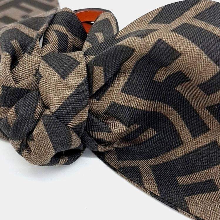 Pre Owned Fendi hair clip