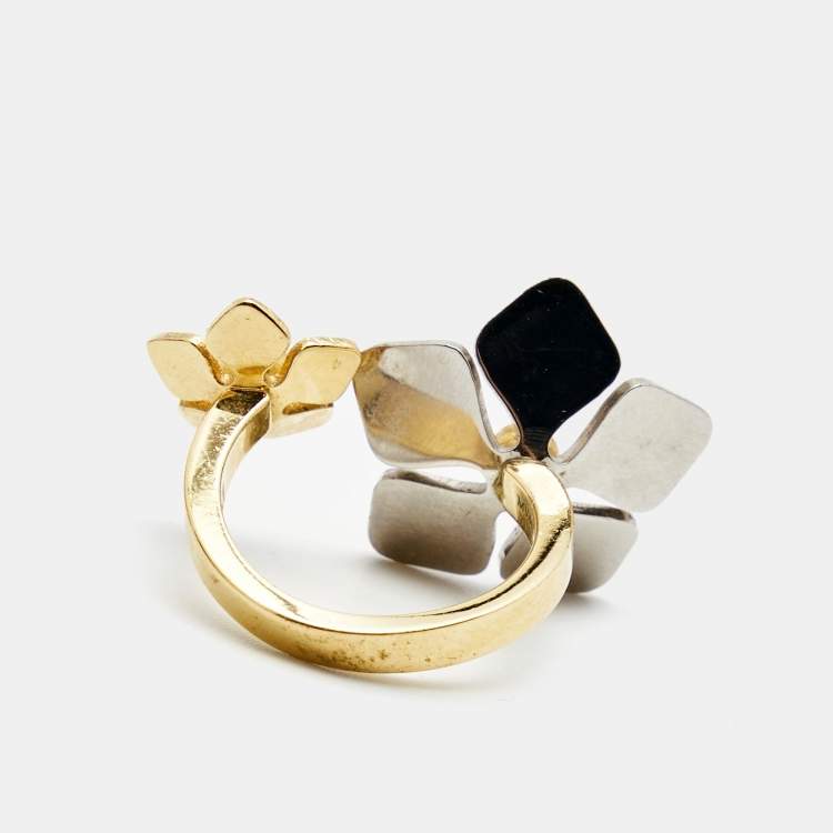Pre Owned Fendi Flower Motif Two Tone Open Ring Size 52