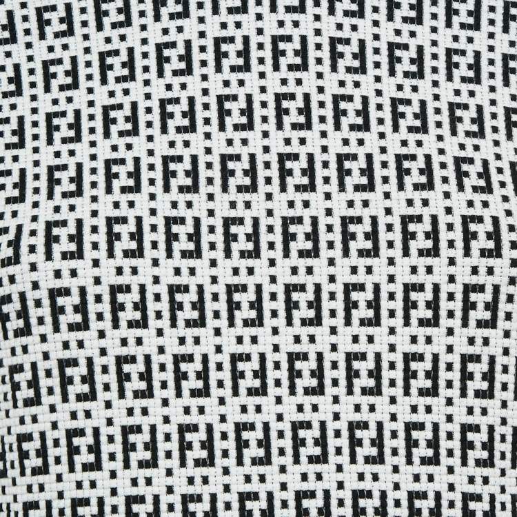 Pre Owned Fendi Black/White FF Textured Knit Crew Neck Pullover M