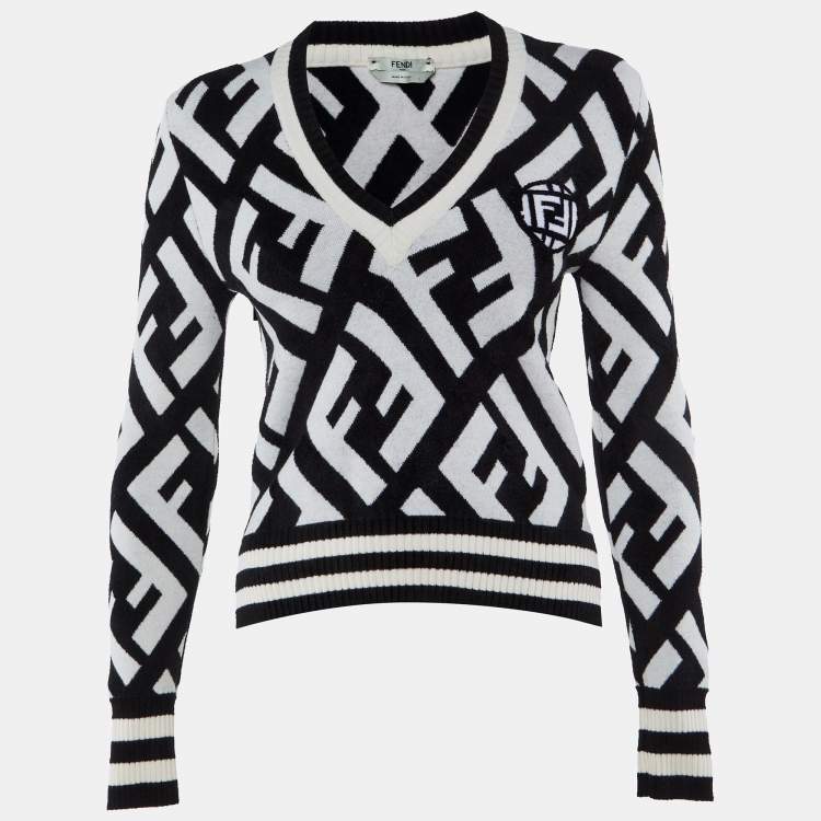 Pre Owned Fendi Monochrome FF Jacquard Knit V-Neck Pullover XS