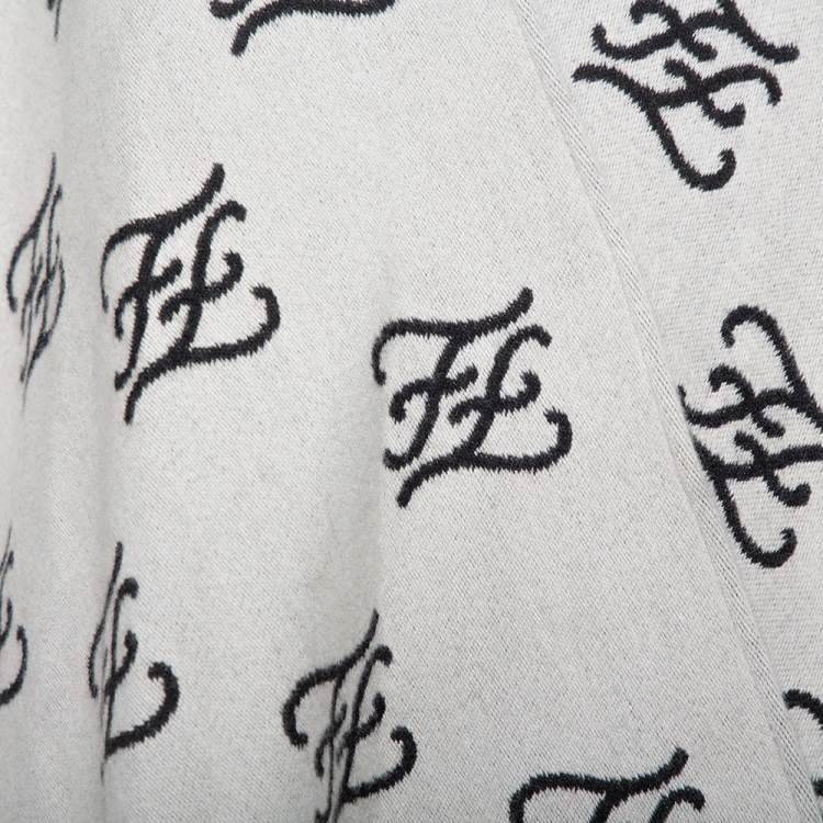 Pre Owned Fendi Grey Logo Intarsia Knit Fringed Poncho (One Size)