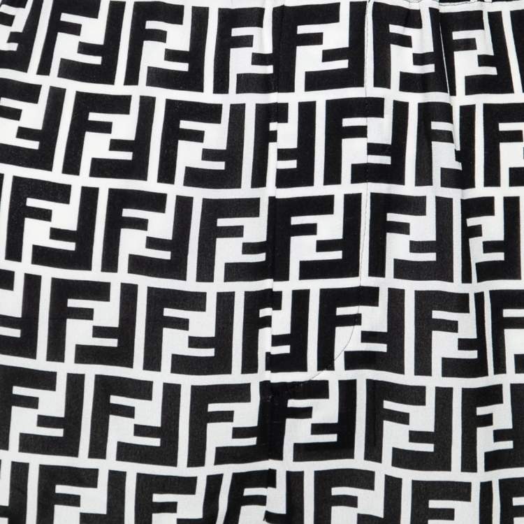مملوكة مسبقًا Fendi Monochrome FF Logo Printed Silk Pajama L