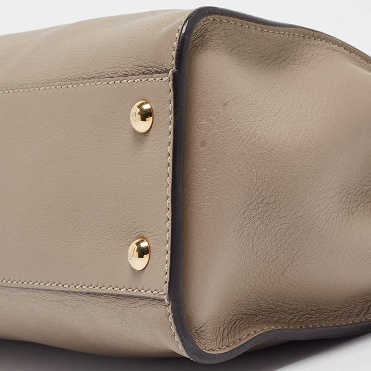 Pre Owned Fendi Beige Leather Medium Peekaboo Top Handle Bag