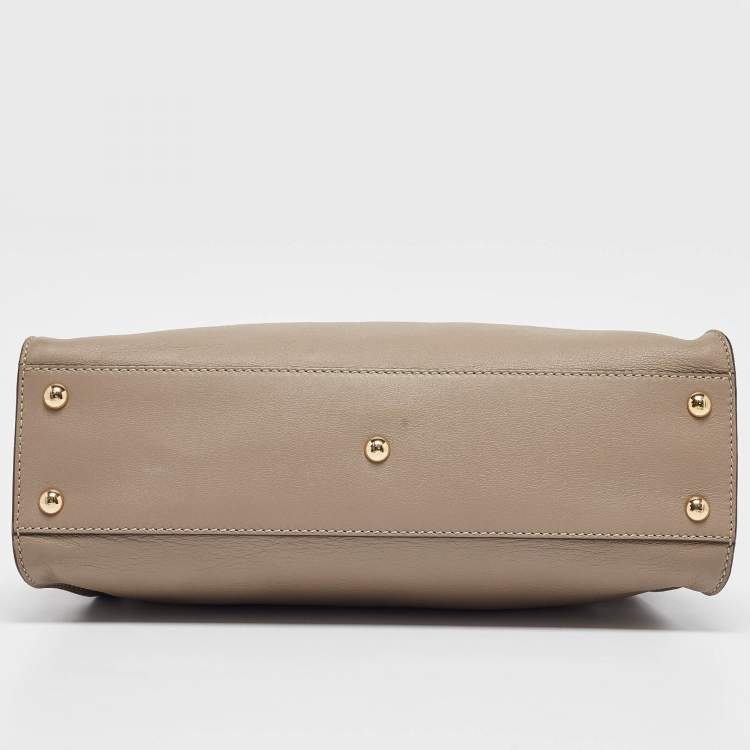 Pre Owned Fendi Beige Leather Medium Peekaboo Top Handle Bag