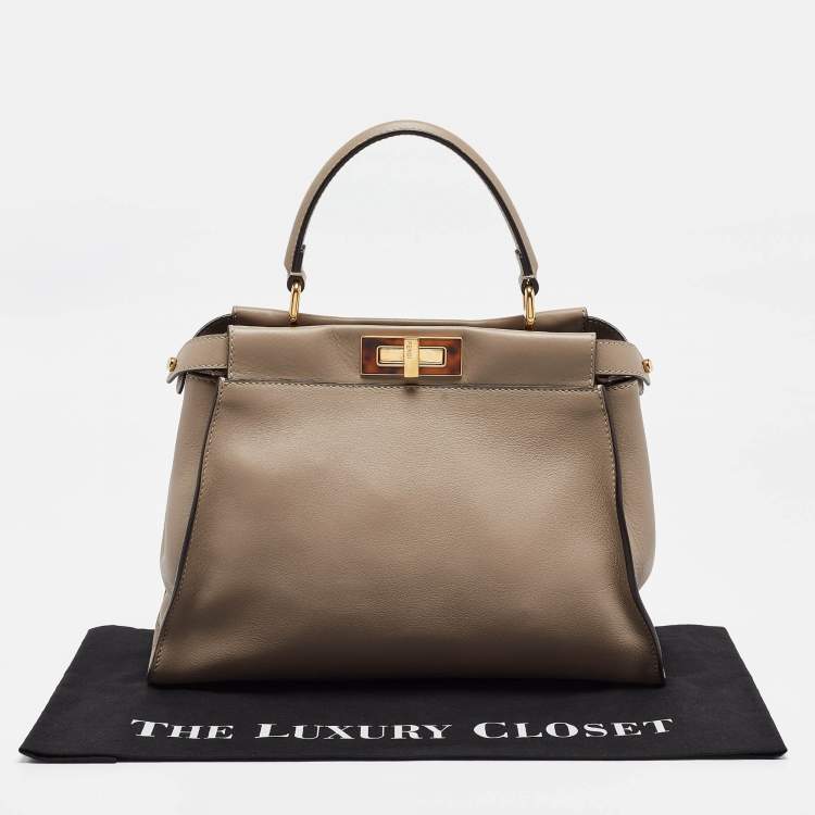 Pre Owned Fendi Beige Leather Medium Peekaboo Top Handle Bag