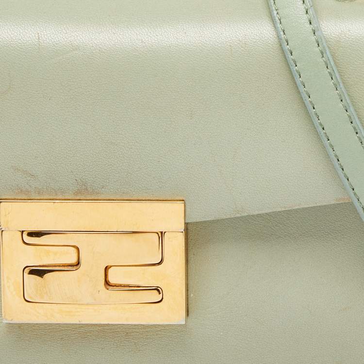 Pre Owned Fendi Mint Green Leather Mini Be Baguette Bag 
