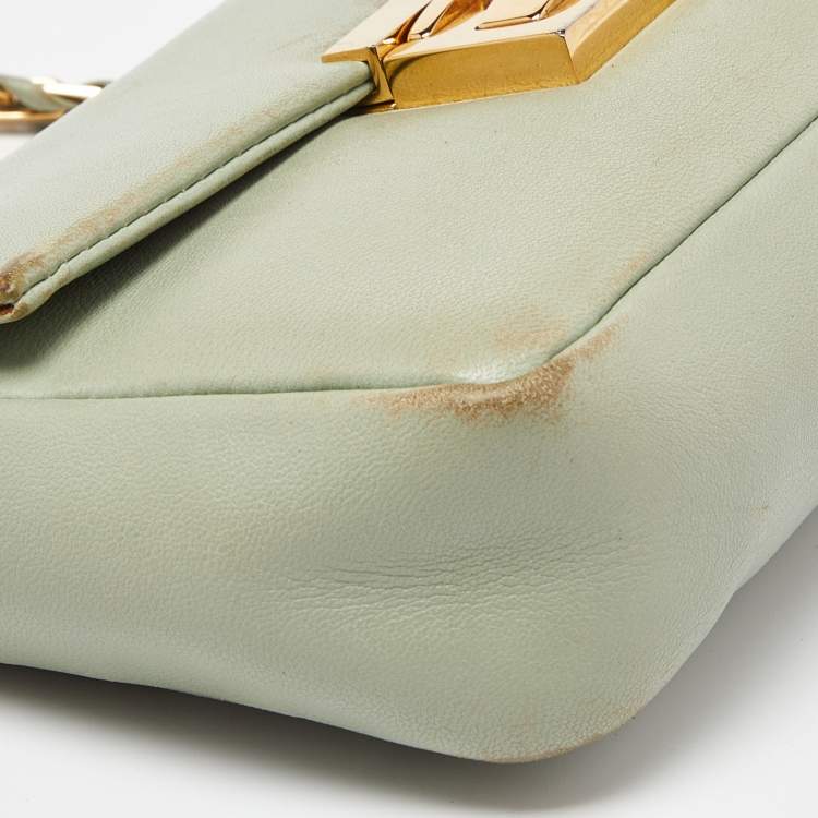 Pre Owned Fendi Mint Green Leather Mini Be Baguette Bag 