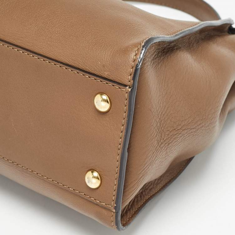Pre Owned Fendi Brown Leather Medium Peekaboo Top Handle Bag