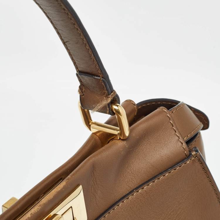Pre Owned Fendi Brown Leather Medium Peekaboo Top Handle Bag