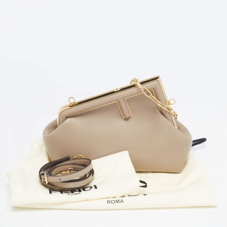 مملوكة مسبقًا Fendi Grey Leather Small Midi First Shoulder Bag