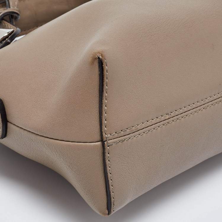 Pre Owned Fendi Beige Leather By The Way Crossbody Bag