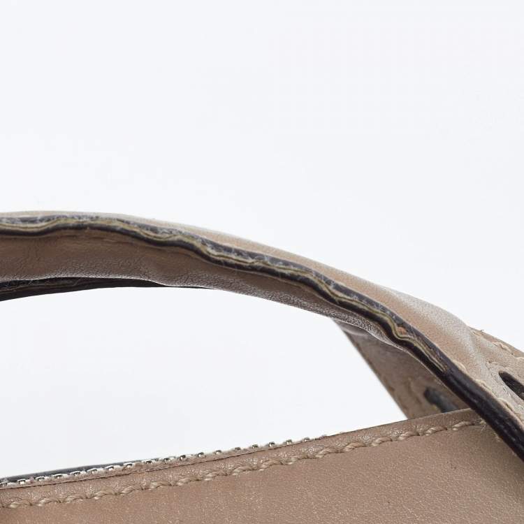 Pre Owned Fendi Beige Leather By The Way Crossbody Bag