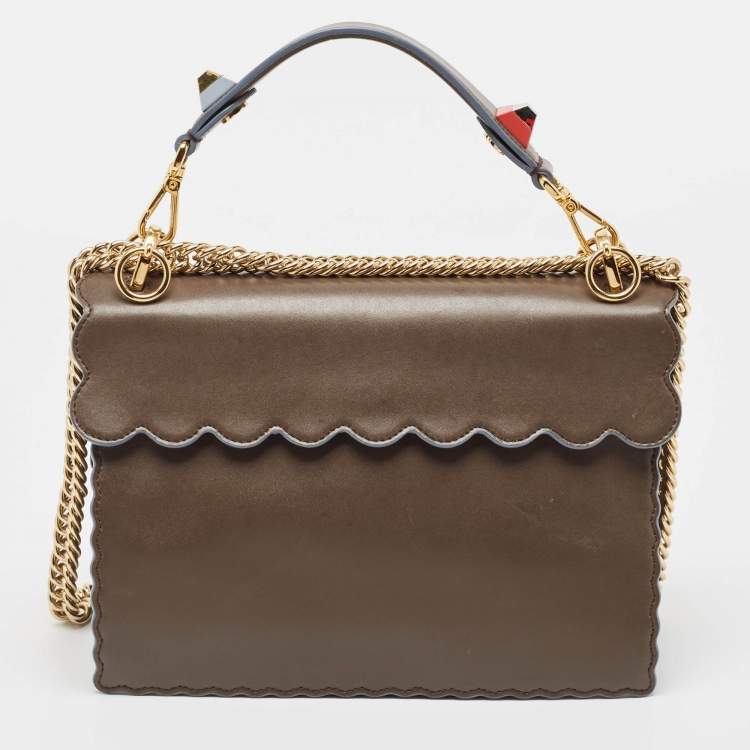 Pre Owned Fendi Dark Beige Leather Medium Scalloped Kan I Shoulder Bag