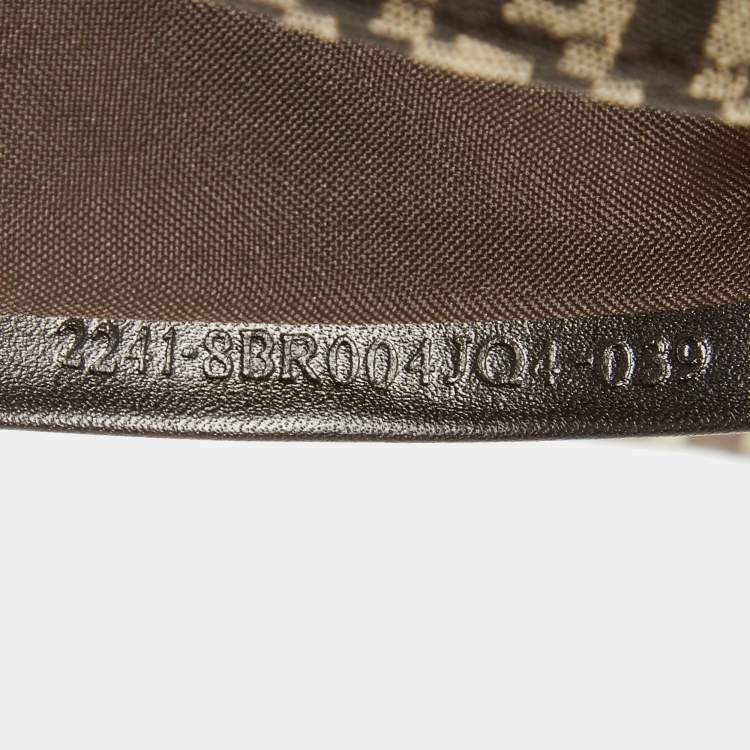 Pre Owned Fendi Brown/Beige Zucchino Canvas Baguette Bag
