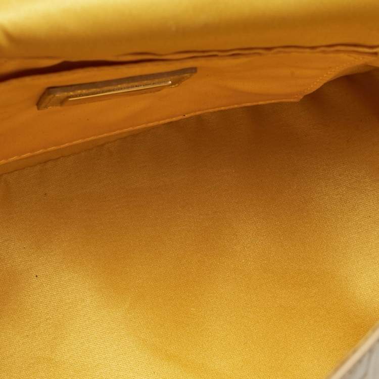 مملوكة مسبقًا Fendi Gold Zucchino Embossed Leather Mini Mama Baguette Bag