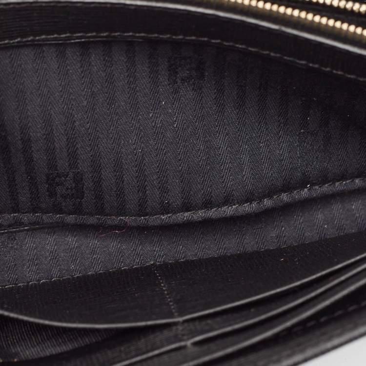 مملوكة مسبقًا Fendi Black Leather 2Jours Continental Wallet