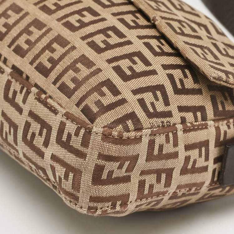 Pre Owned Fendi Beige/Brown Zucchino Fabric and Leather Baguette Bag