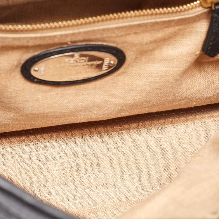 مملوكة مسبقًا Fendi Black Leather Large Selleria Peekaboo Top Handle Bag