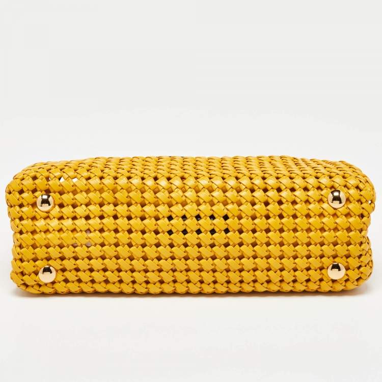 مملوكة مسبقًا Fendi Yellow Woven Leather Medium Peekaboo Top Handle Bag