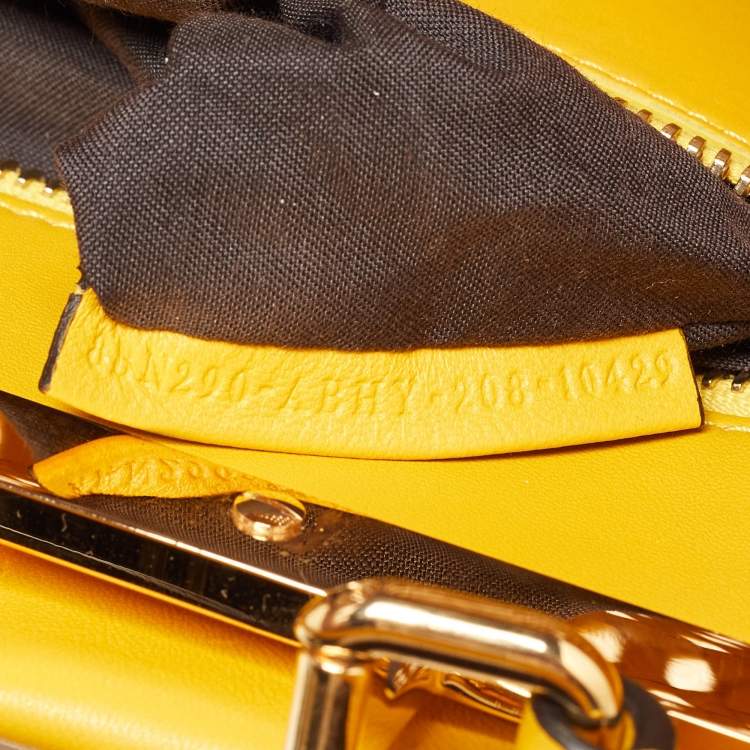 مملوكة مسبقًا Fendi Yellow Woven Leather Medium Peekaboo Top Handle Bag