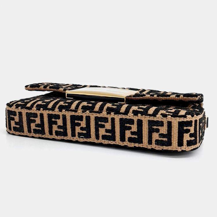 Pre Owned Fendi Baguette Phone Holder Bag