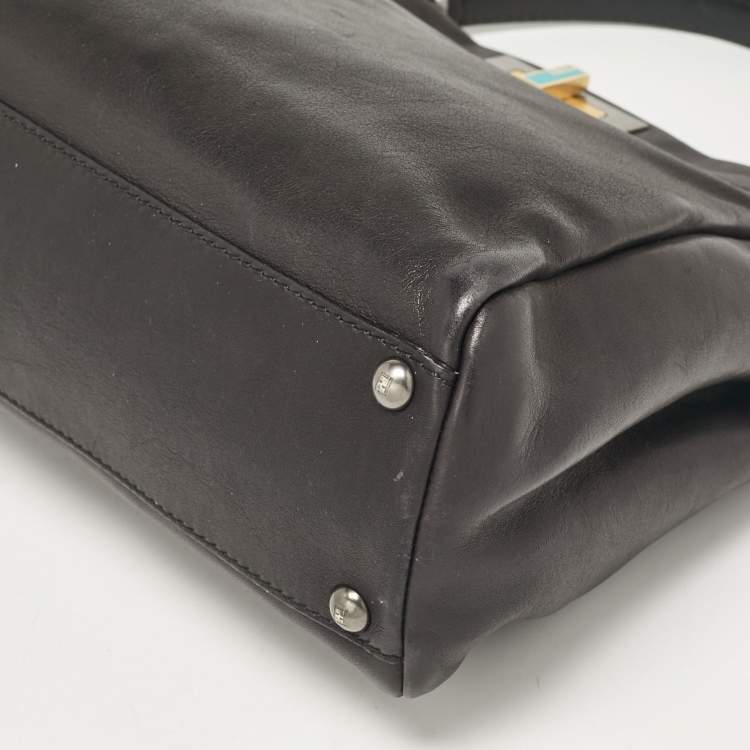 Pre Owned Fendi Black Leather Medium Peekaboo Top Handle Bag