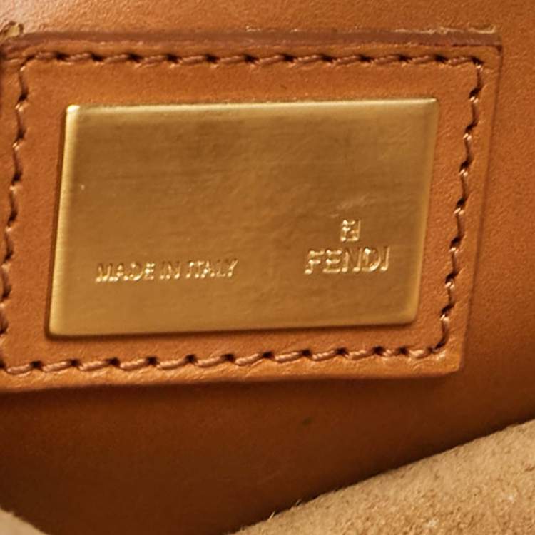 Pre Owned Fendi Black Leather Medium Peekaboo Top Handle Bag