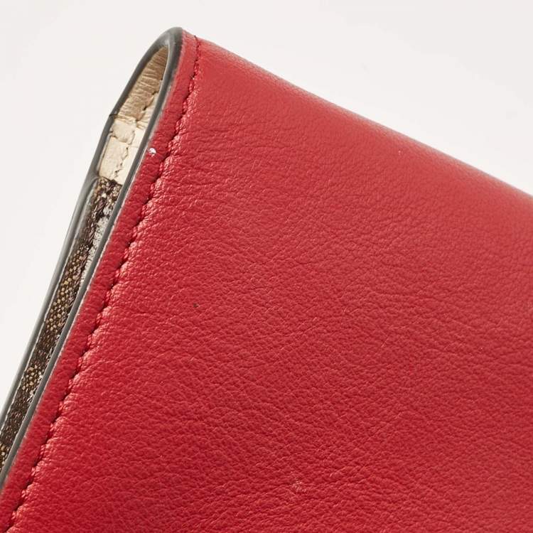 Pre Owned Fendi Red Leather Peekaboo Chain Clutch