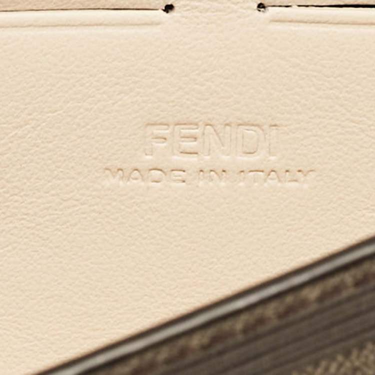 Pre Owned Fendi Red Leather Peekaboo Chain Clutch