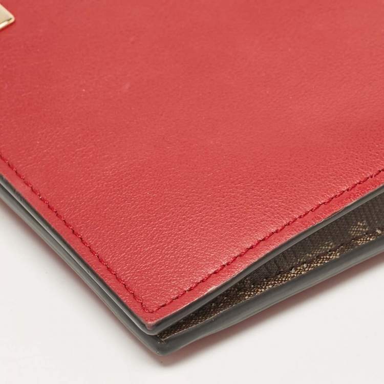 Pre Owned Fendi Red Leather Peekaboo Chain Clutch
