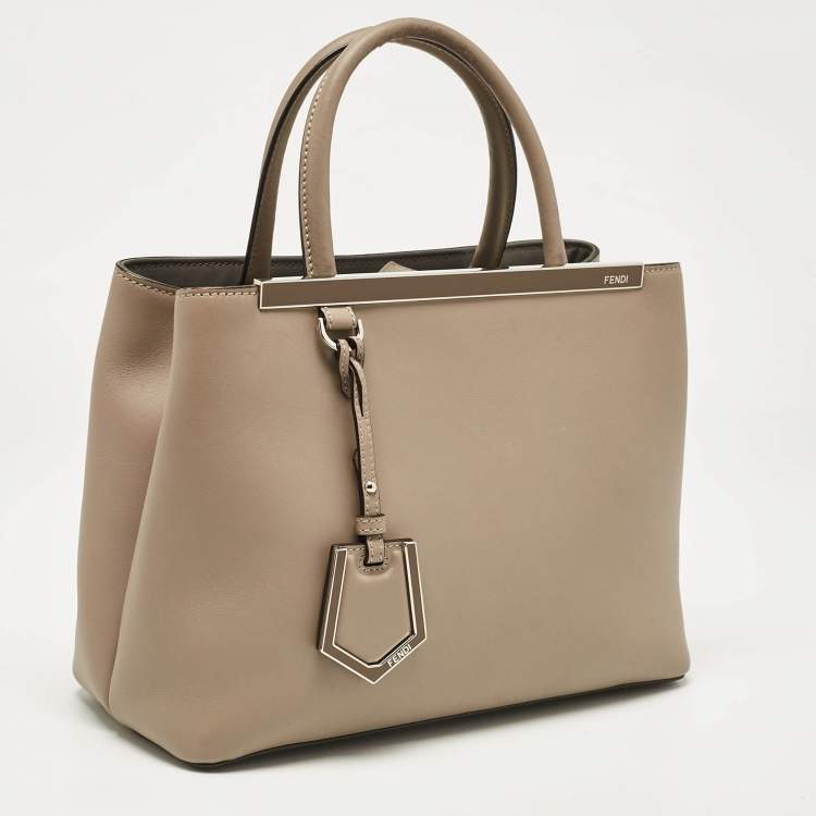 Pre Owned Fendi Beige Leather Petite 2Jours Tote